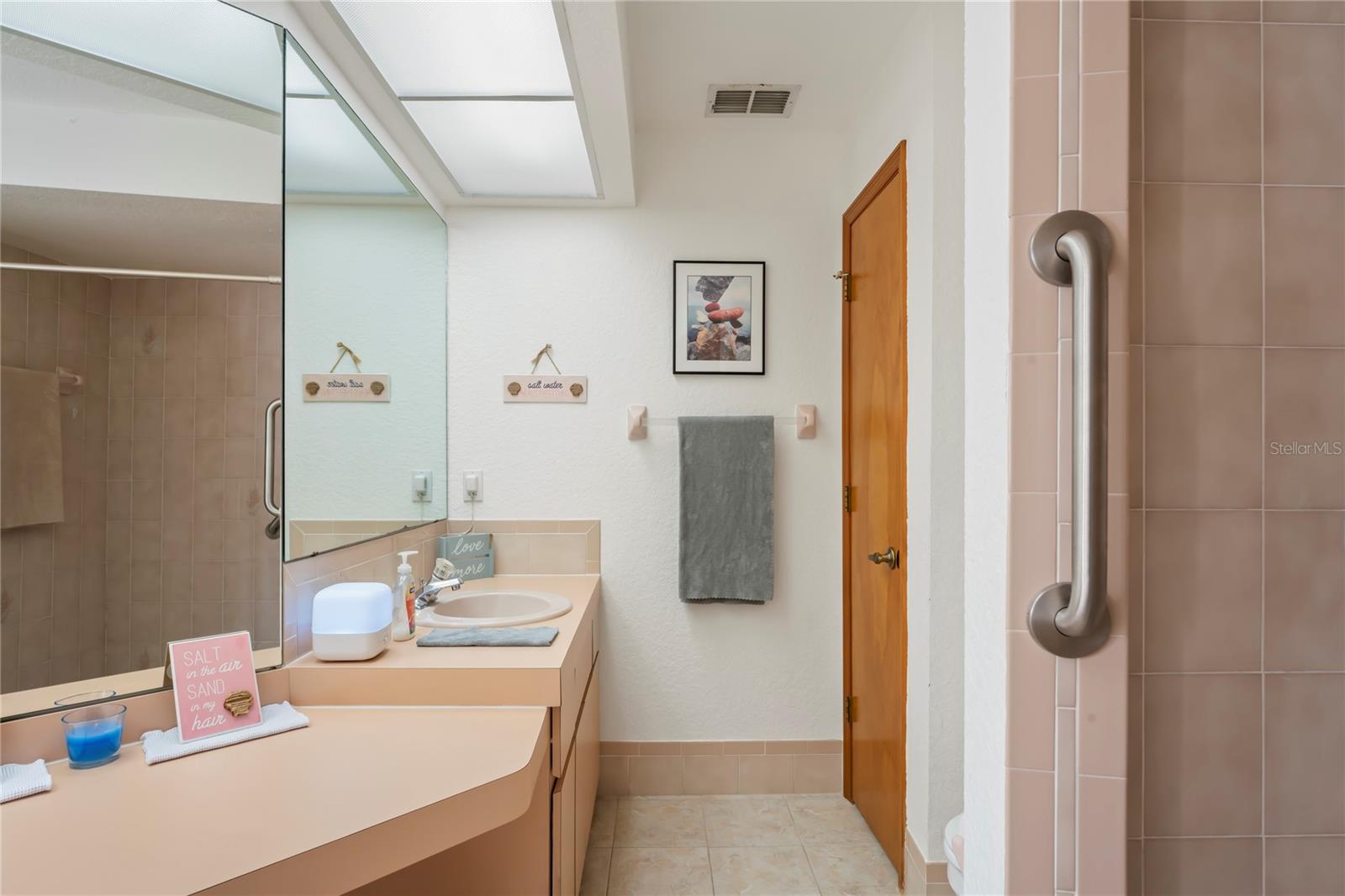 BERKELEY MANOR - Residential