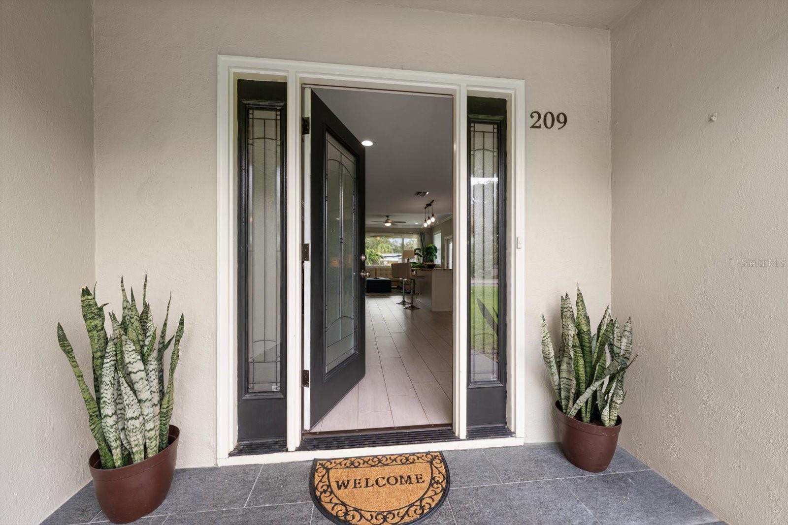 209 LIVE OAK LANE