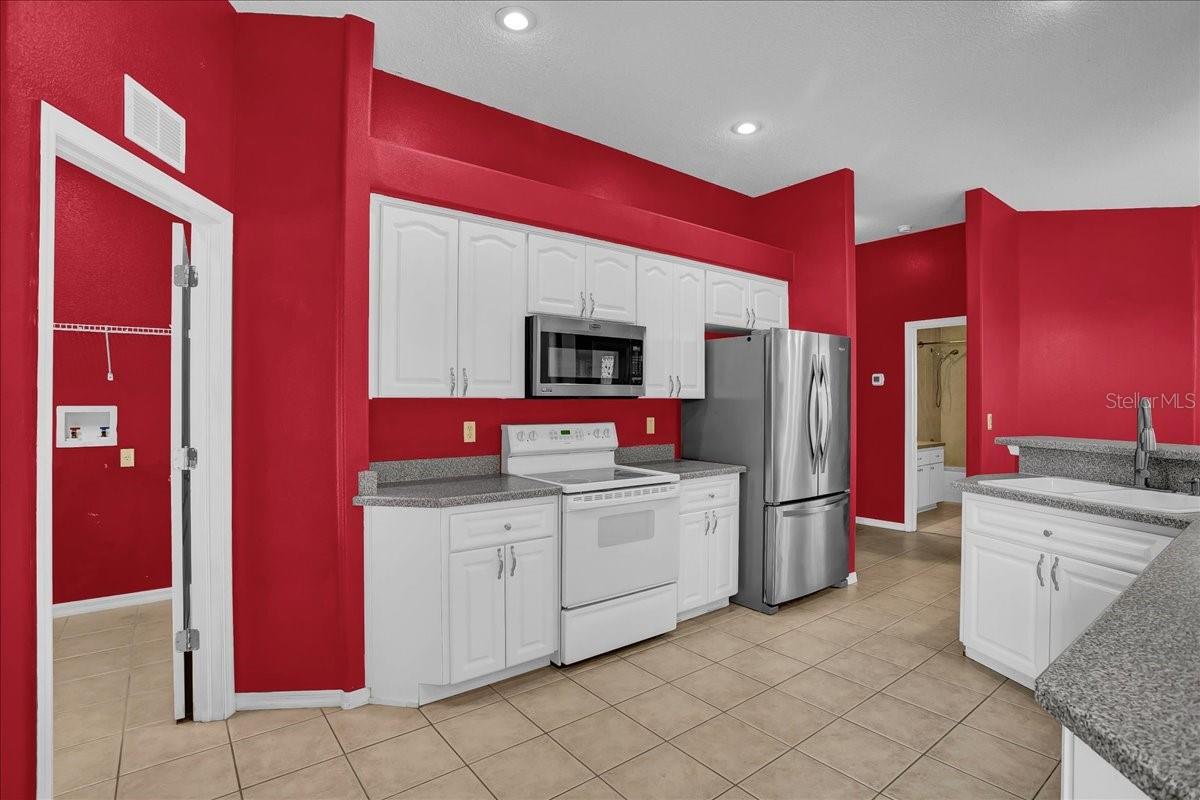 SPRING HILL - Residential