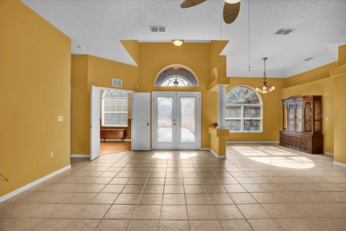 SPRING HILL - Residential