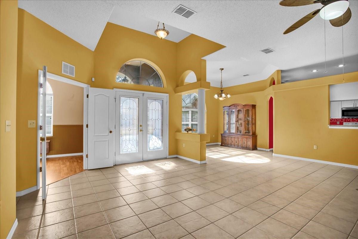 SPRING HILL - Residential