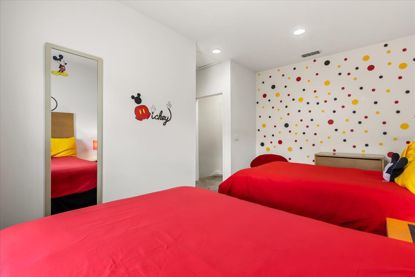 REGAL OAKS AT OLD TOWN - Residential