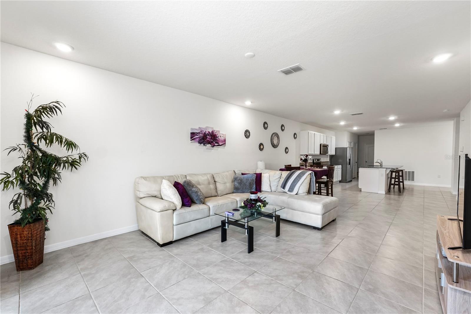 2928 SUNRIDGE LOOP