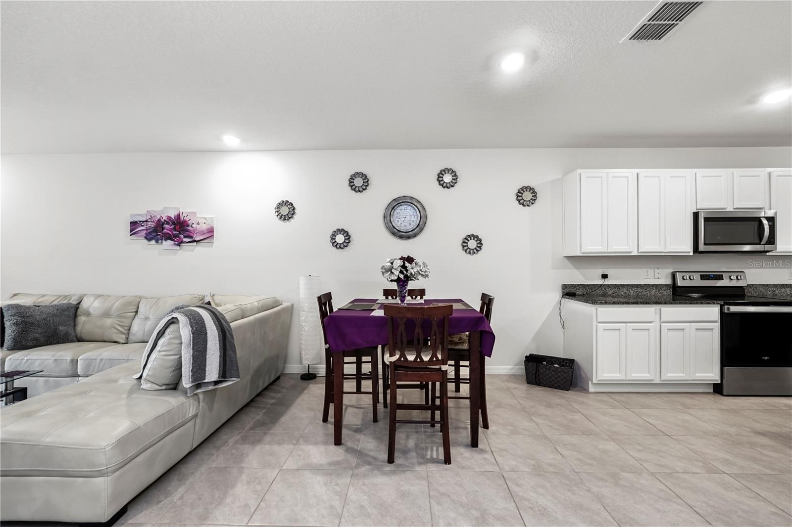 2928 SUNRIDGE LOOP