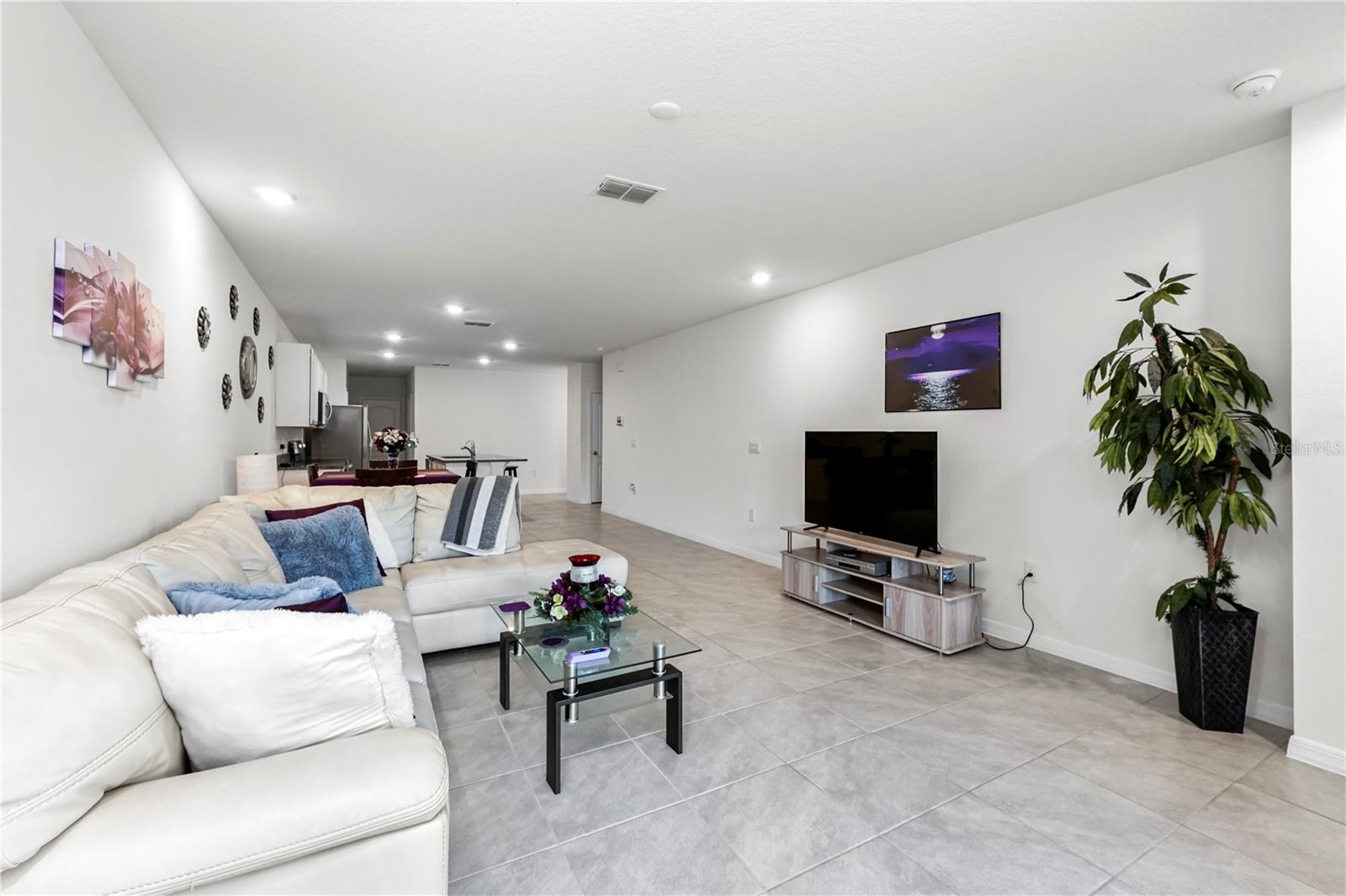 2928 SUNRIDGE LOOP