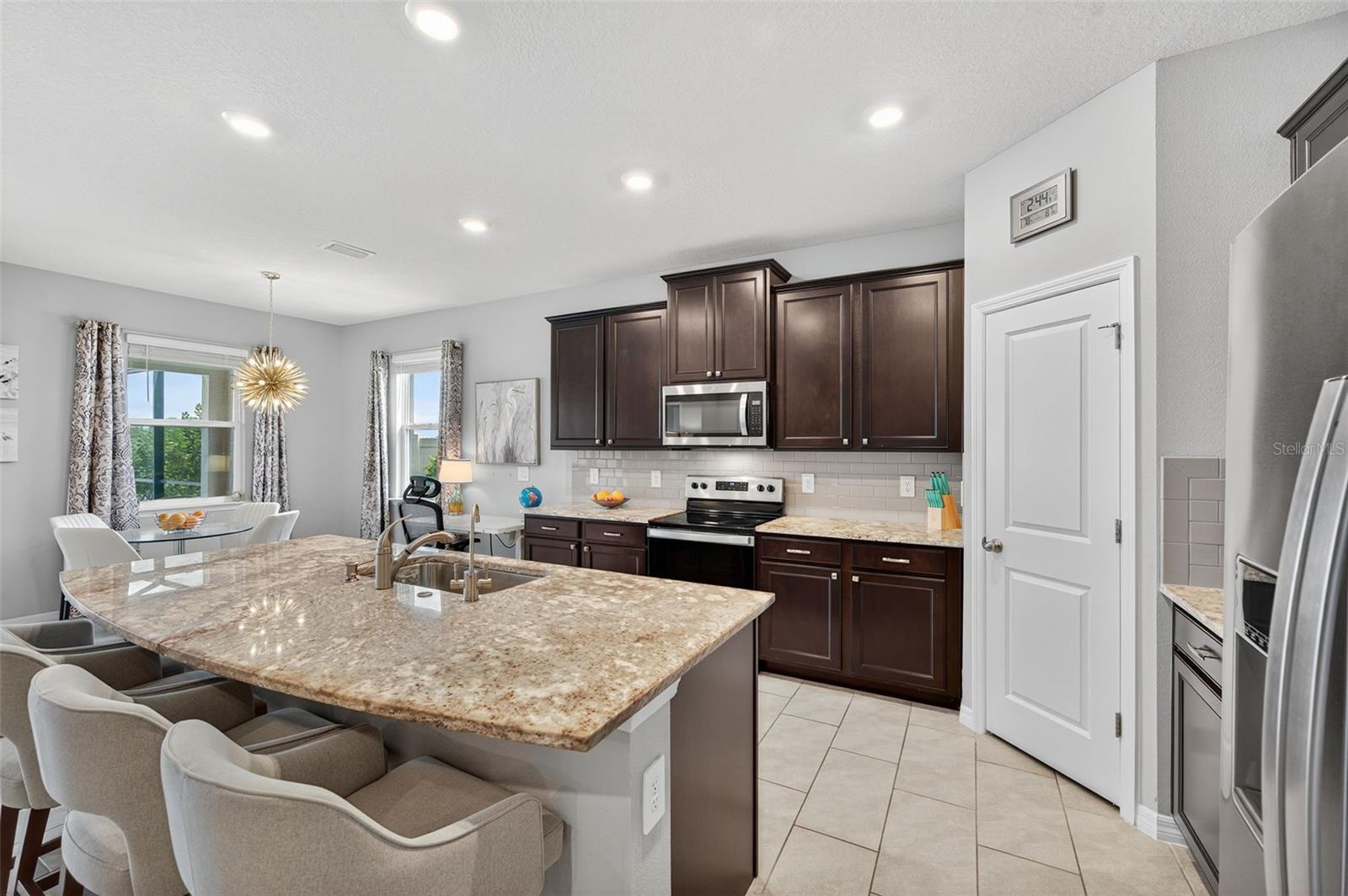 PROMENADE ESTATES PH I - Residential