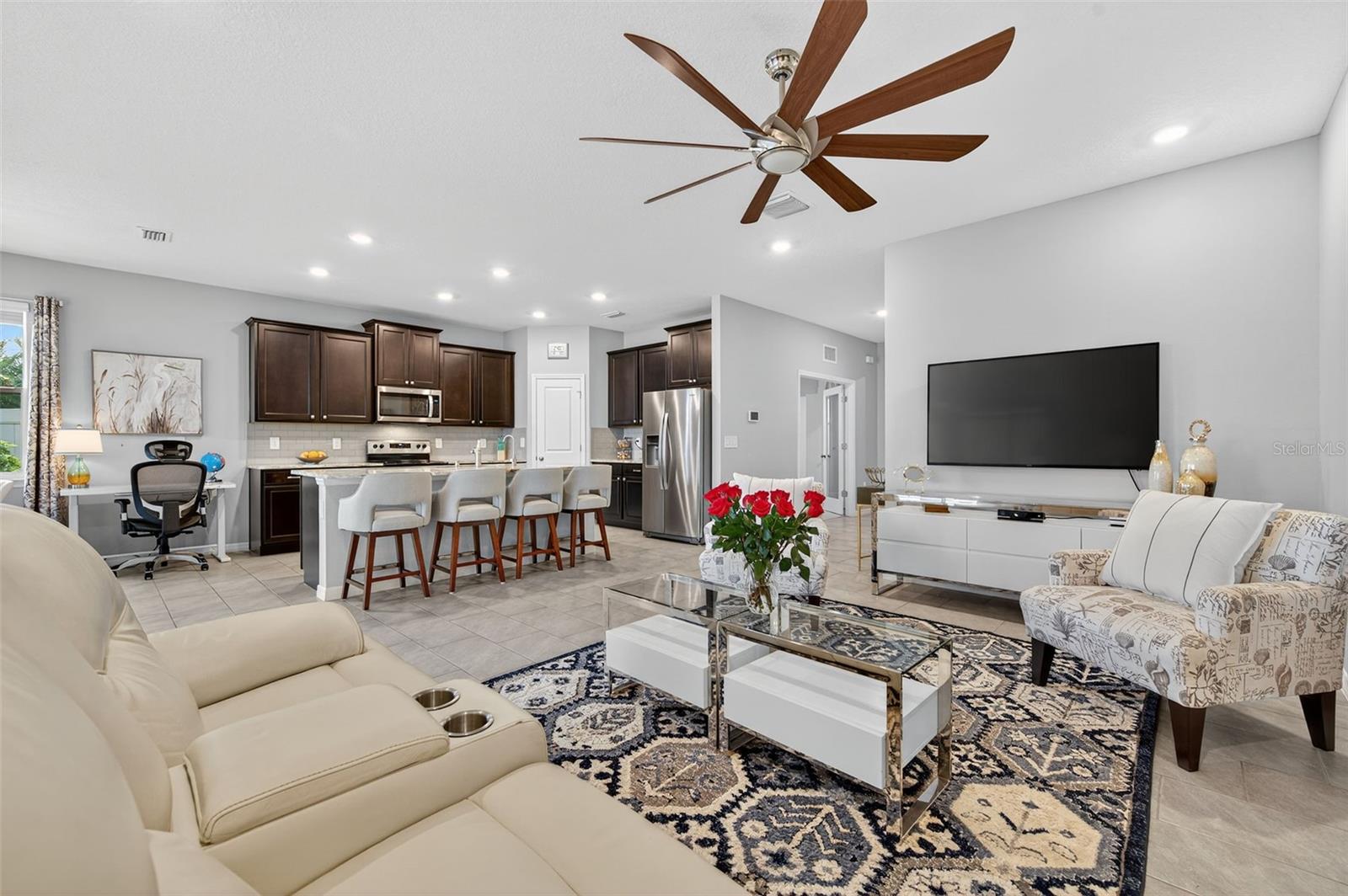 PROMENADE ESTATES PH I - Residential