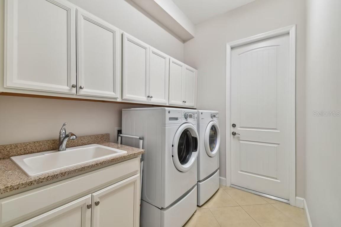 EDGEWATER WALK ON HARBOUR ISLE 5-36 - Residential