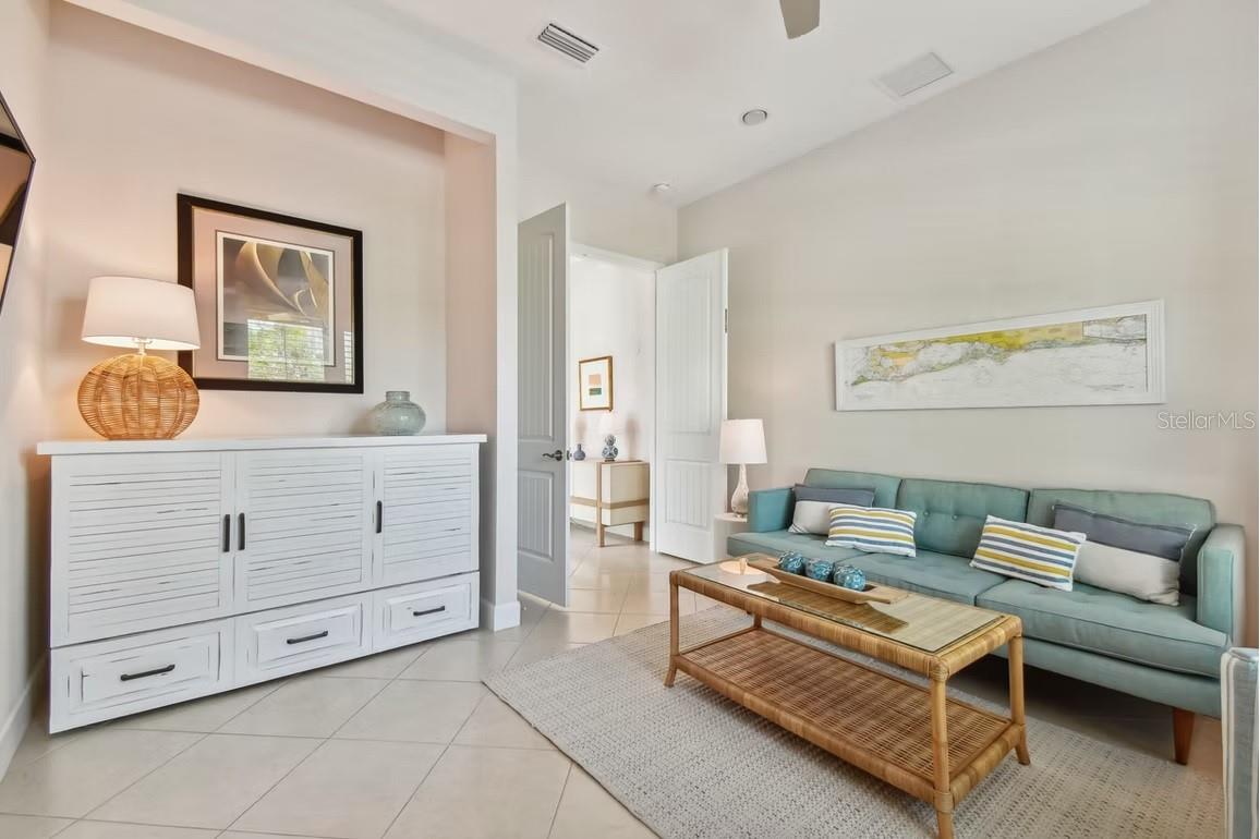 EDGEWATER WALK ON HARBOUR ISLE 5-36 - Residential