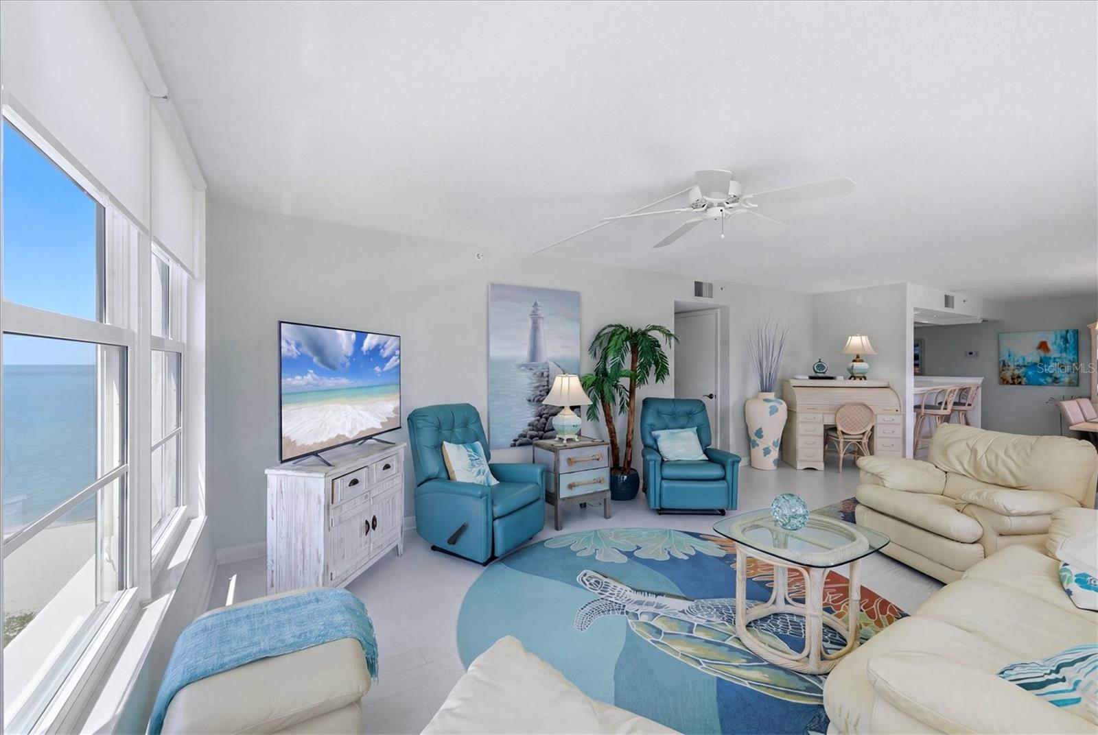 VALENCIA CONDO APTS - Residential