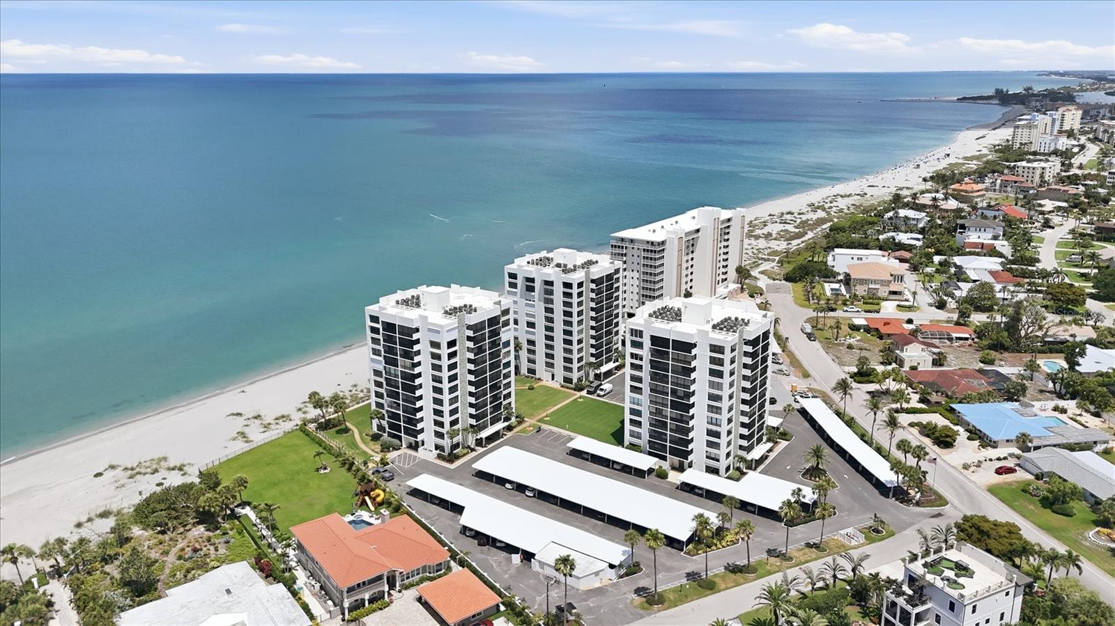 VALENCIA CONDO APTS - Residential