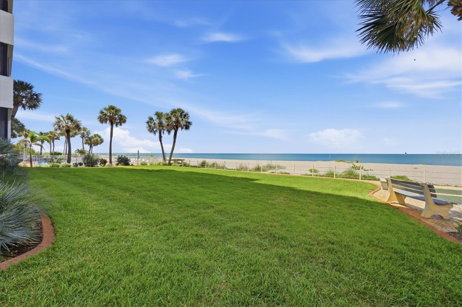 VALENCIA CONDO APTS - Residential