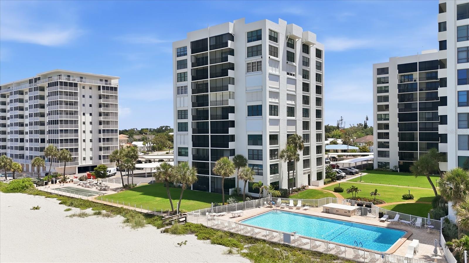 VALENCIA CONDO APTS - Residential