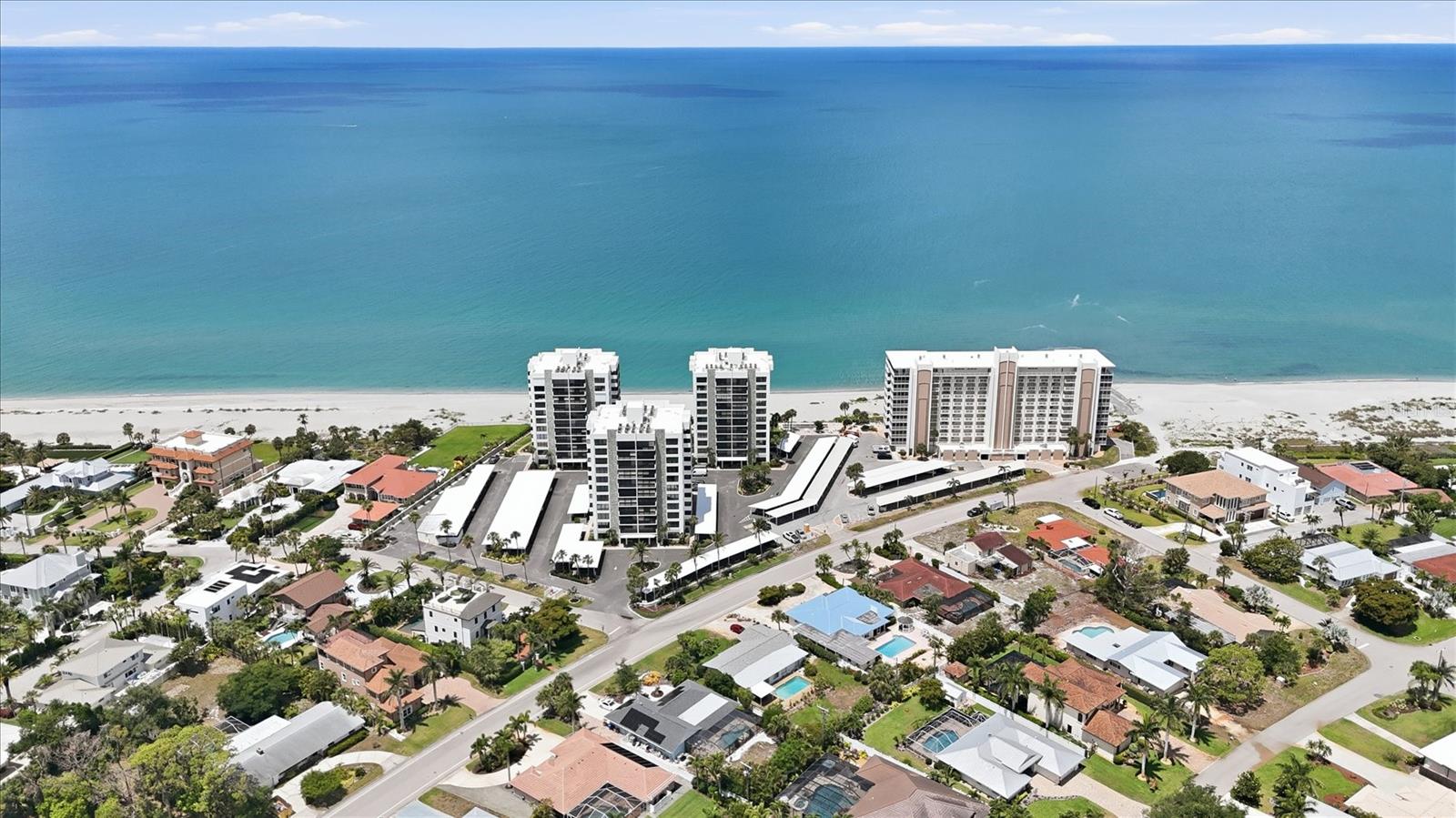 VALENCIA CONDO APTS - Residential