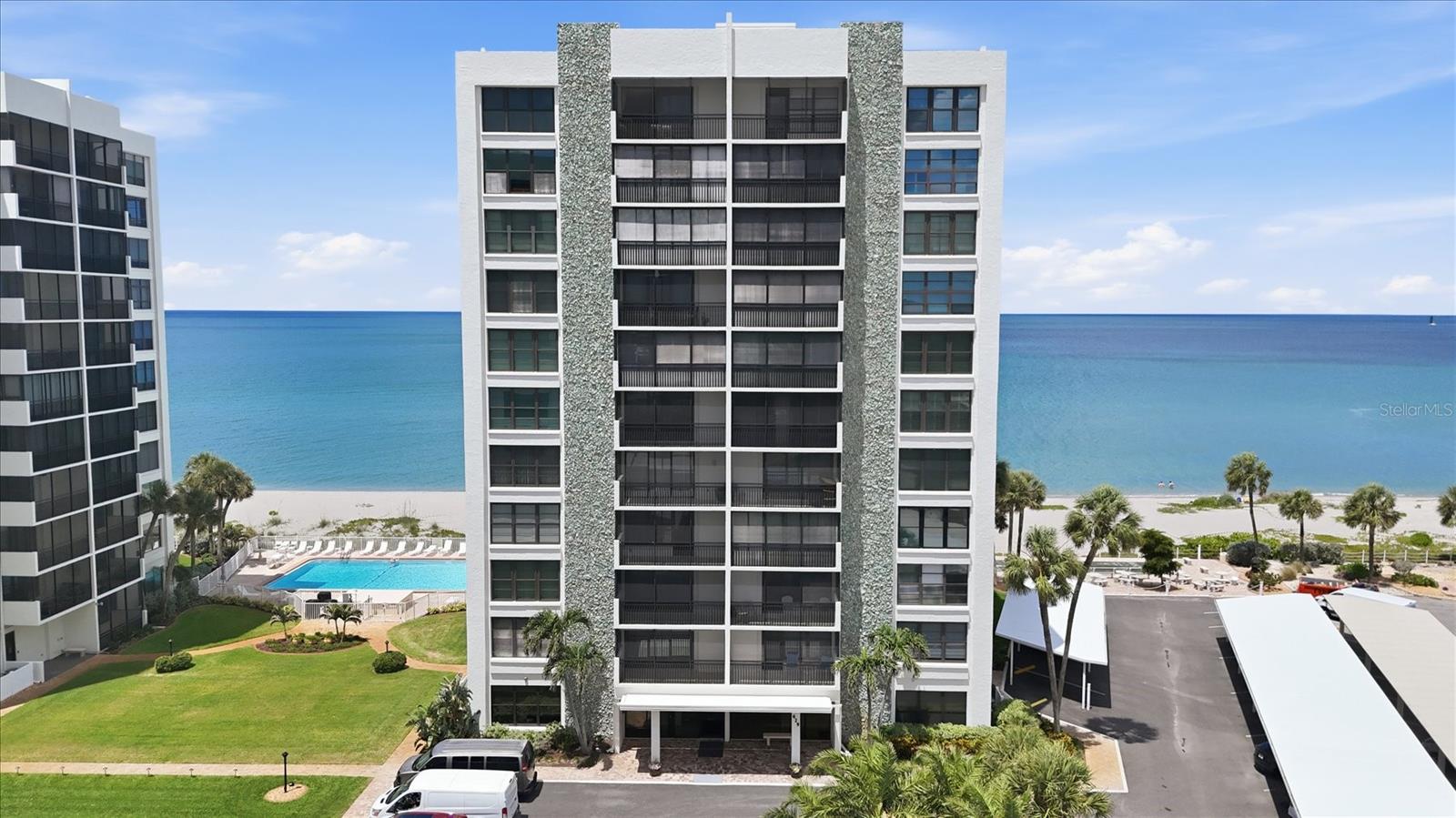 VALENCIA CONDO APTS - Residential