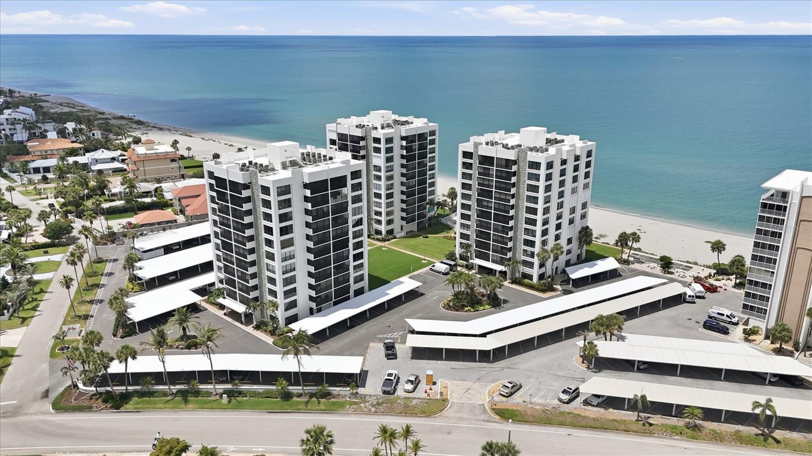 VALENCIA CONDO APTS - Residential