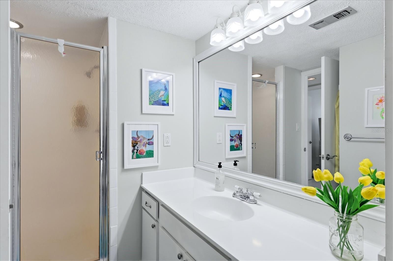 VALENCIA CONDO APTS - Residential
