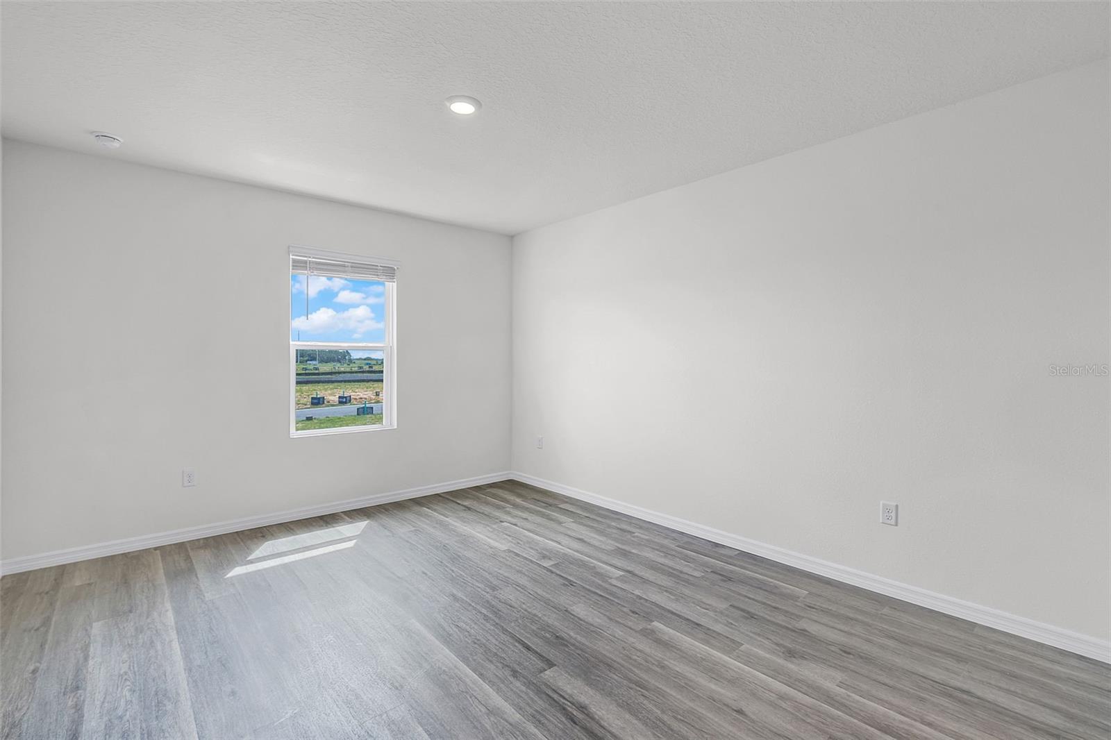 HARMONY ON LAKE ELOISE PHASE 4 - Residential