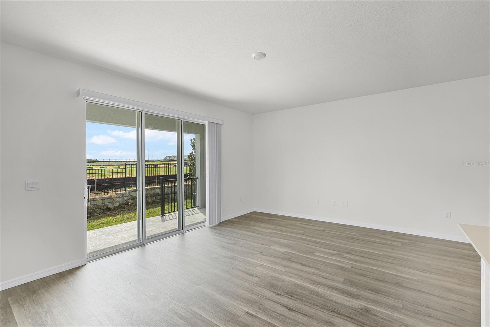 HARMONY ON LAKE ELOISE PHASE 4 - Residential