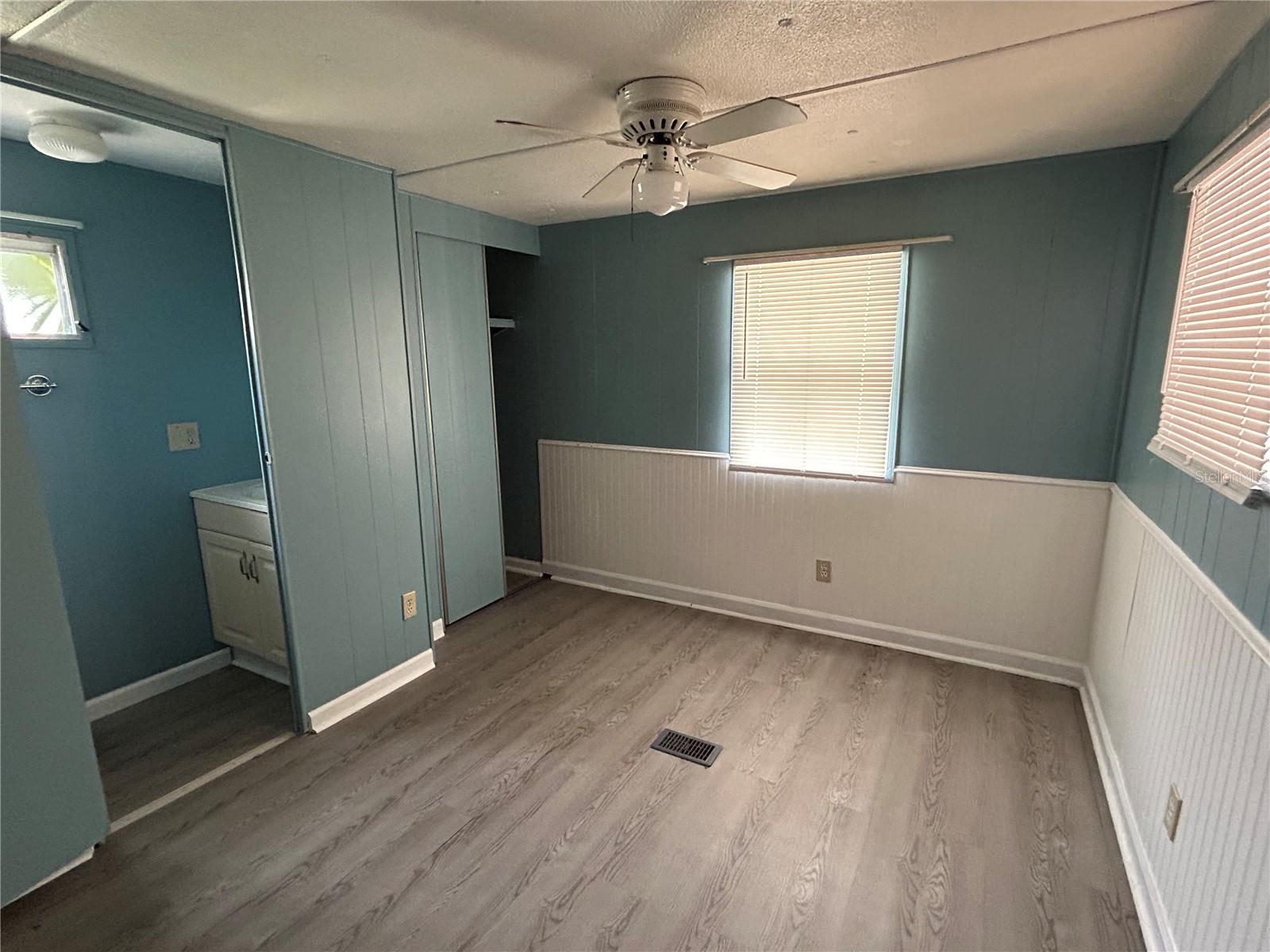 TAVARES LES CHATEAU VILLA MOBILE HOME PARK - Residential