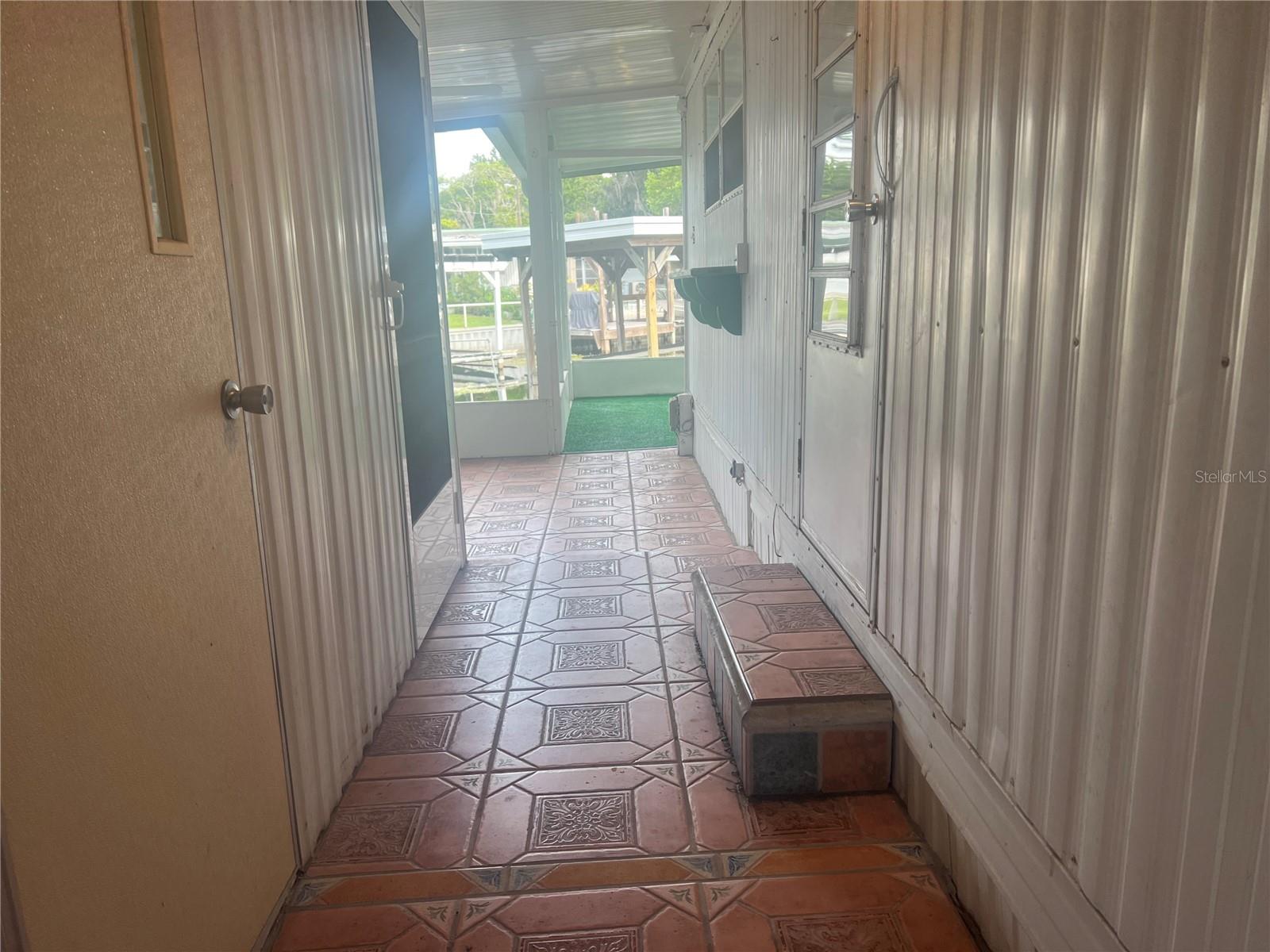 TAVARES LES CHATEAU VILLA MOBILE HOME PARK - Residential