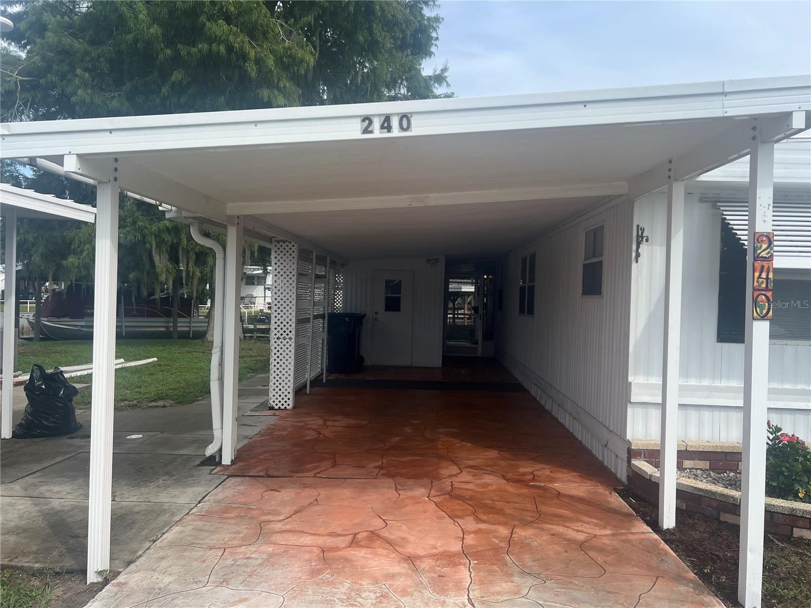 TAVARES LES CHATEAU VILLA MOBILE HOME PARK - Residential