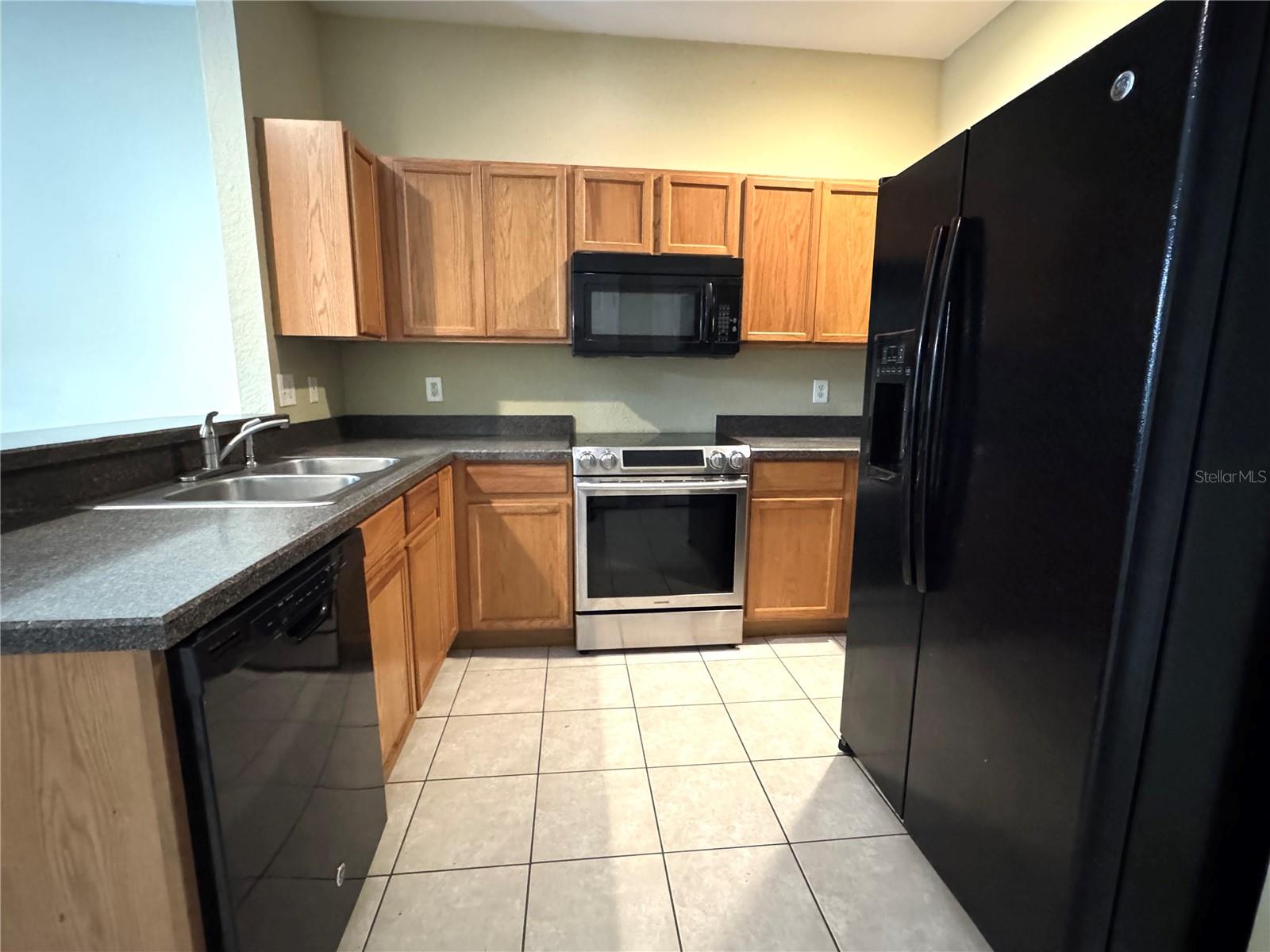 TOWNHOMES OF FLORA RIDGE PH 2 - Residential