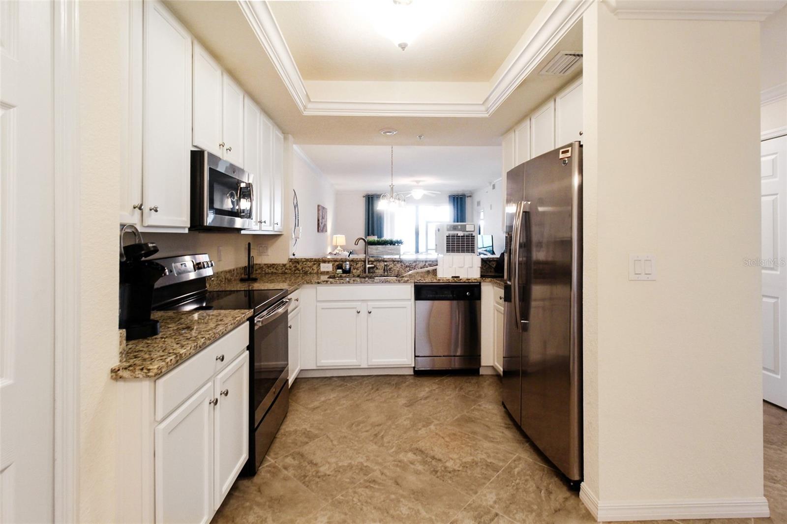 VERANDA II/LAKEWOOD NATIONAL P - Residential Lease