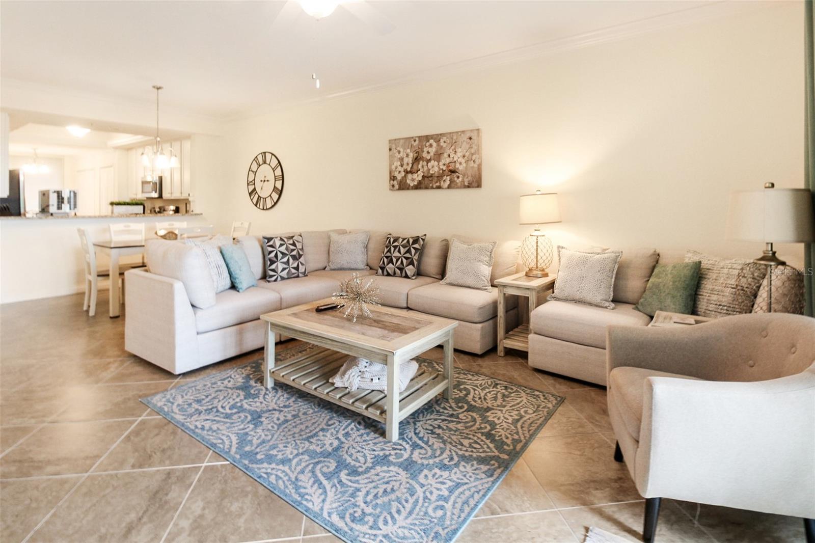 VERANDA II/LAKEWOOD NATIONAL P - Residential Lease