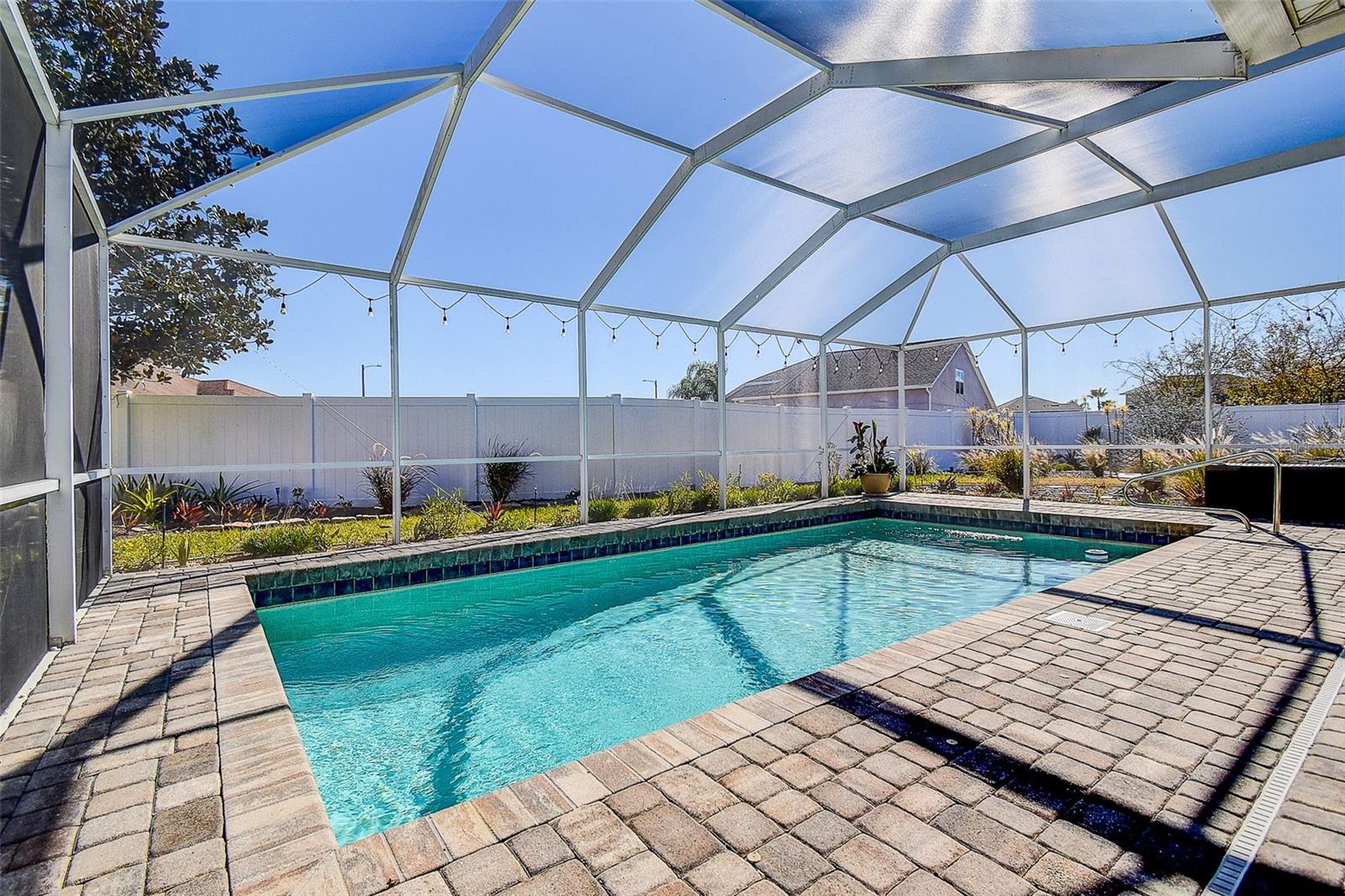 WALDEN POINTE - Residential