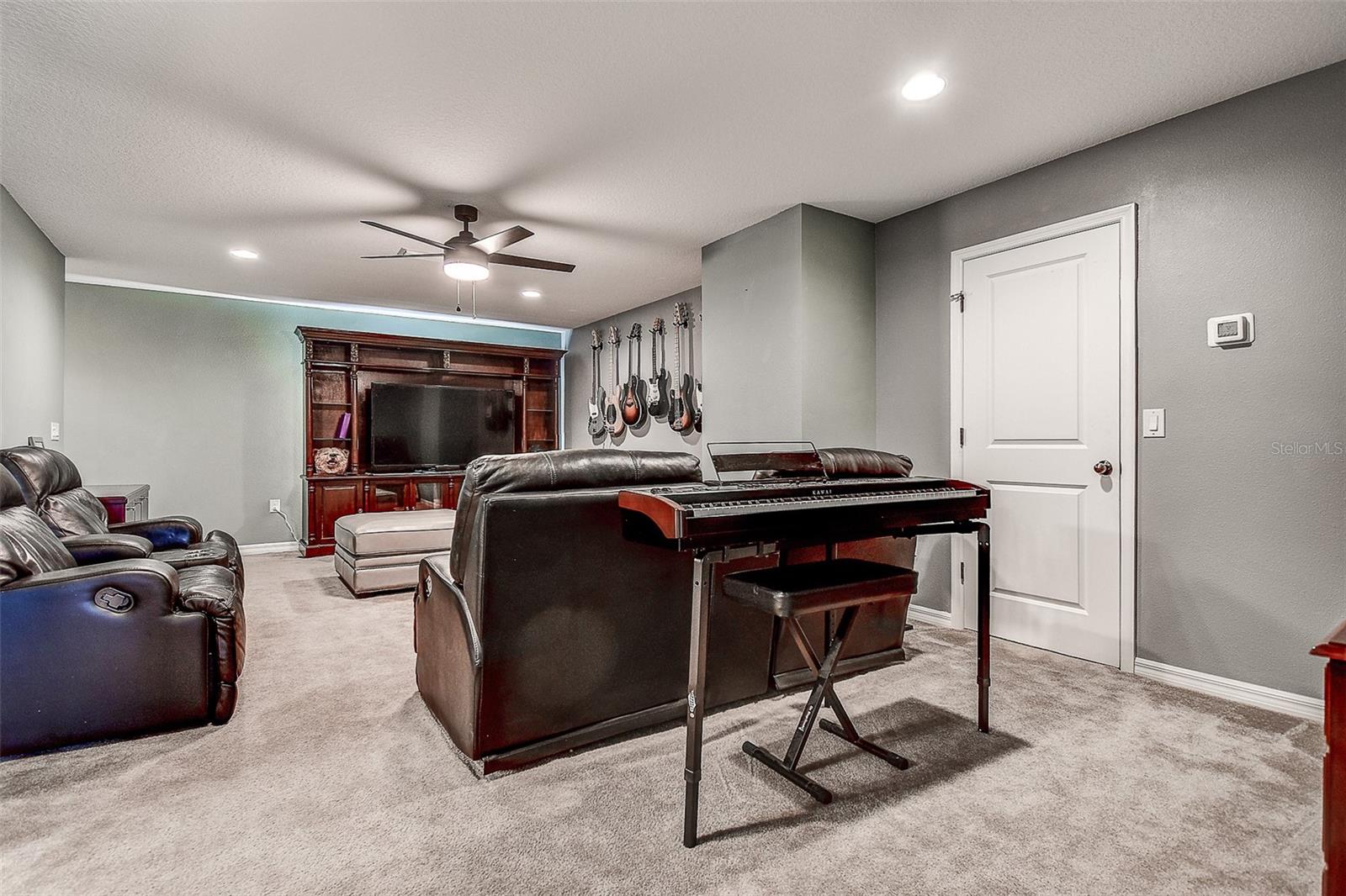 WALDEN POINTE - Residential