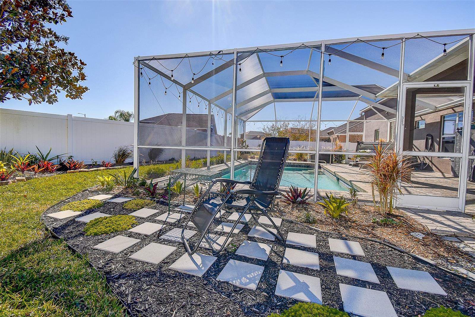 WALDEN POINTE - Residential