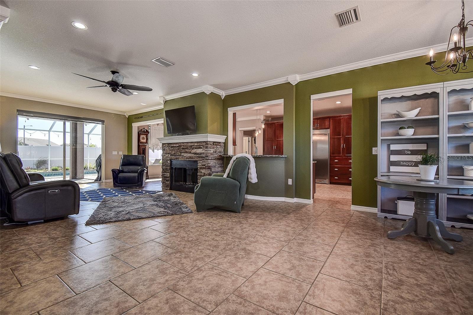 WALDEN POINTE - Residential