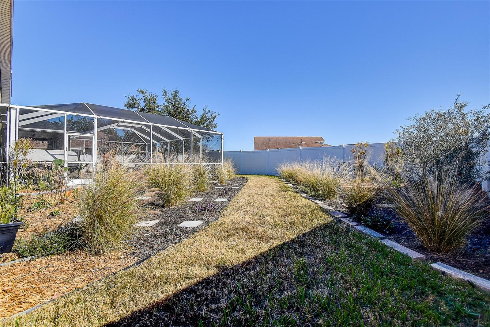 WALDEN POINTE - Residential