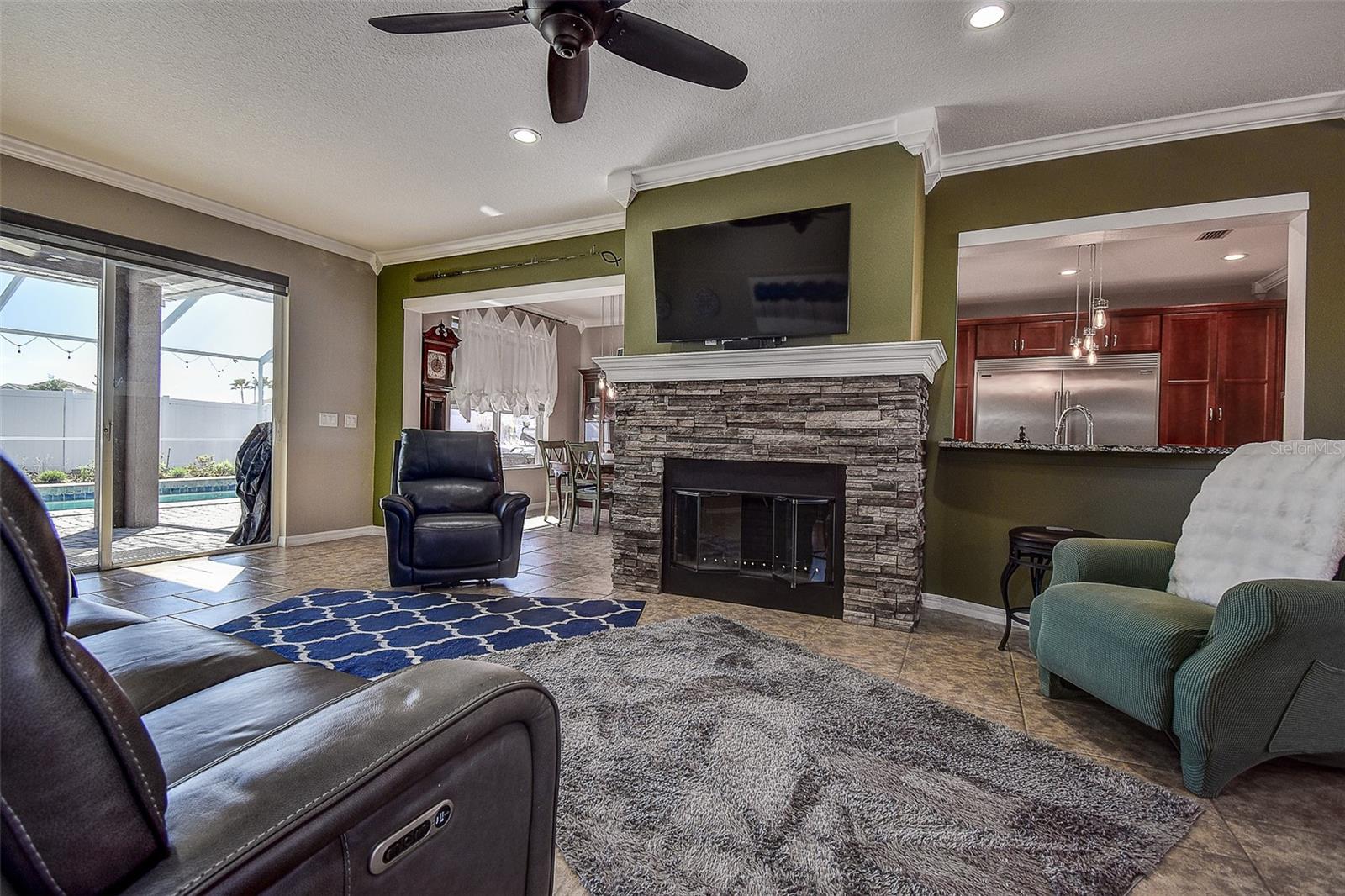 WALDEN POINTE - Residential