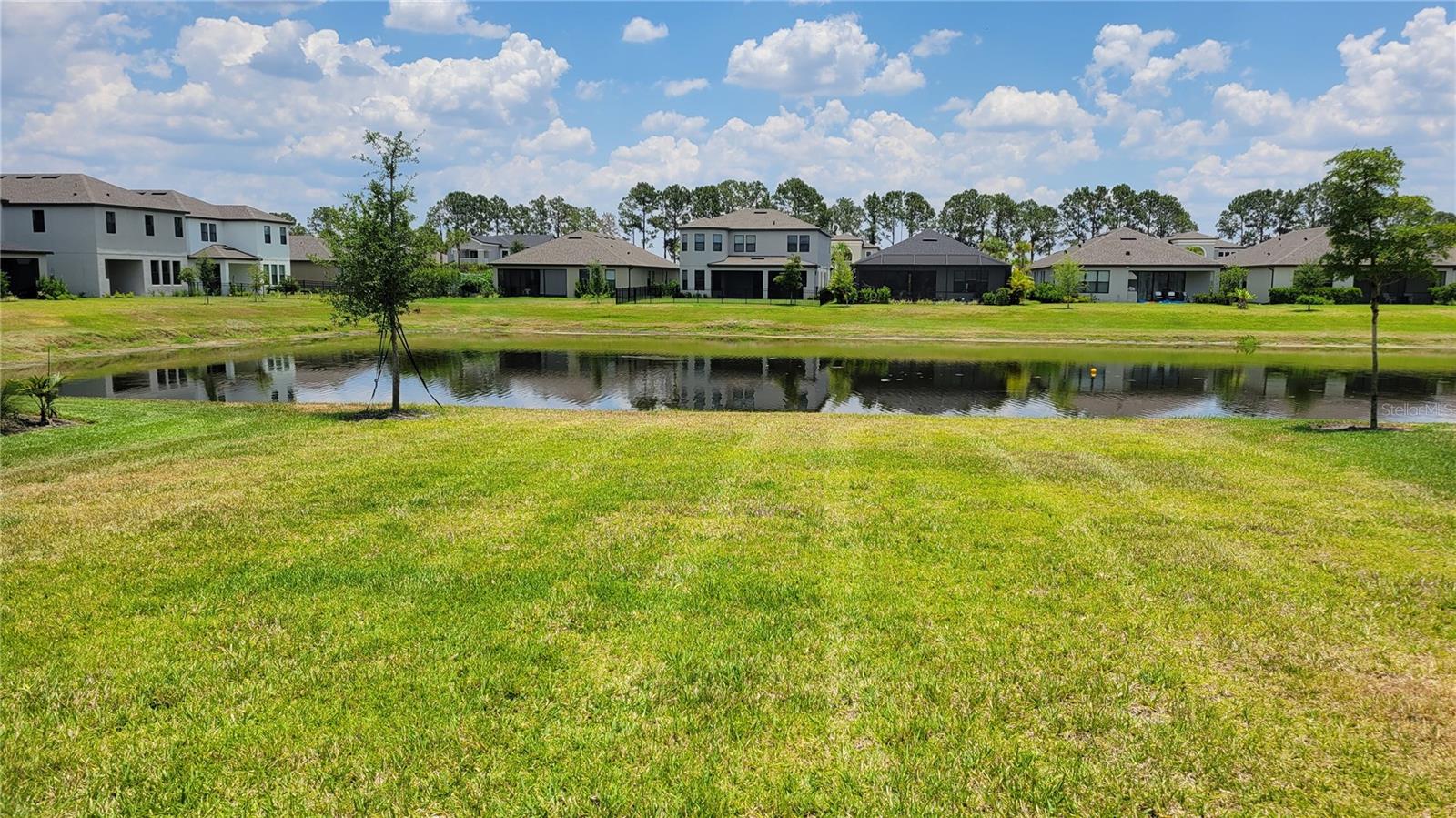 GRANDVIEW AT THE HEIGHTS - Residential Lease