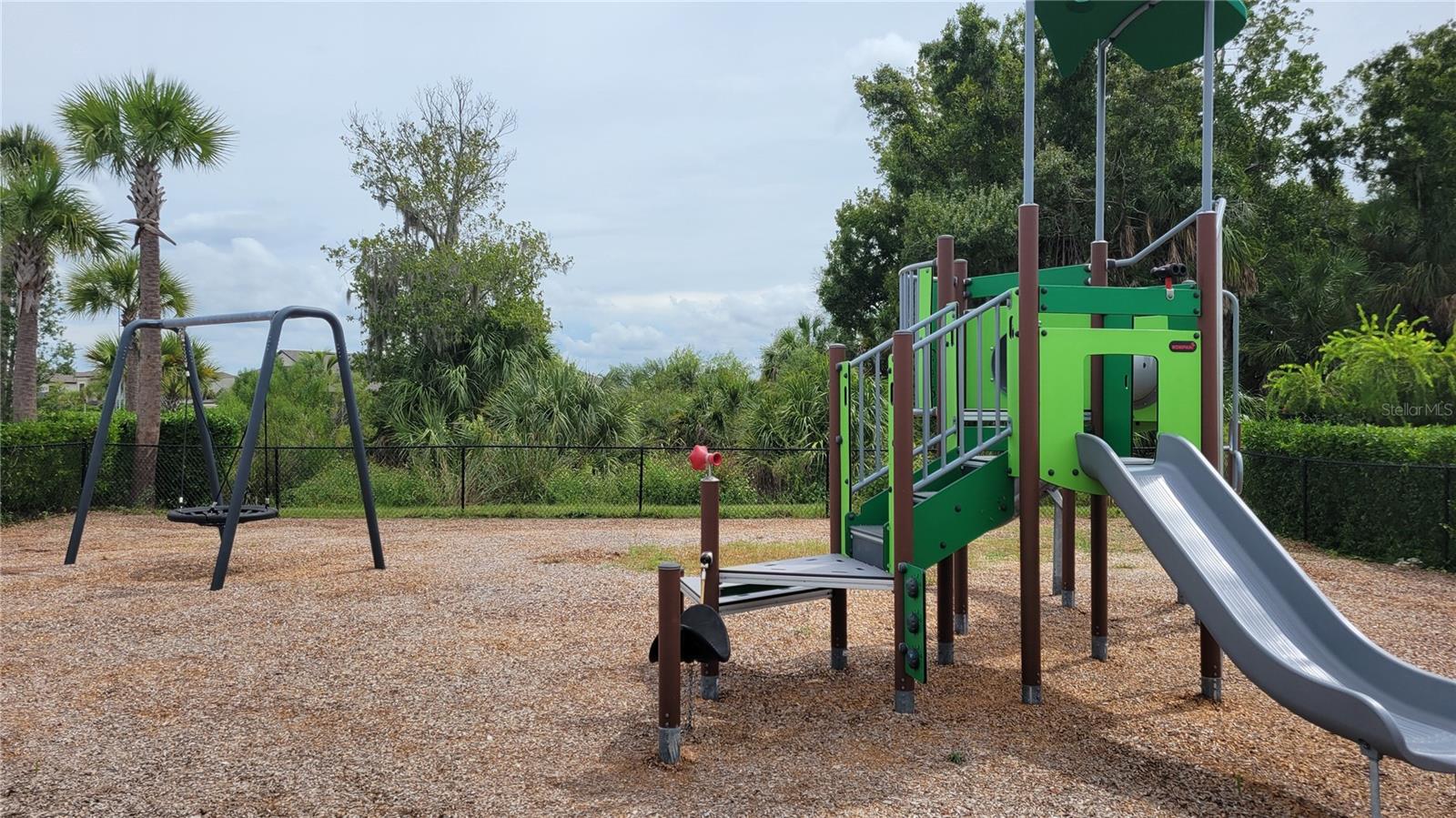 GRANDVIEW AT THE HEIGHTS - Residential Lease