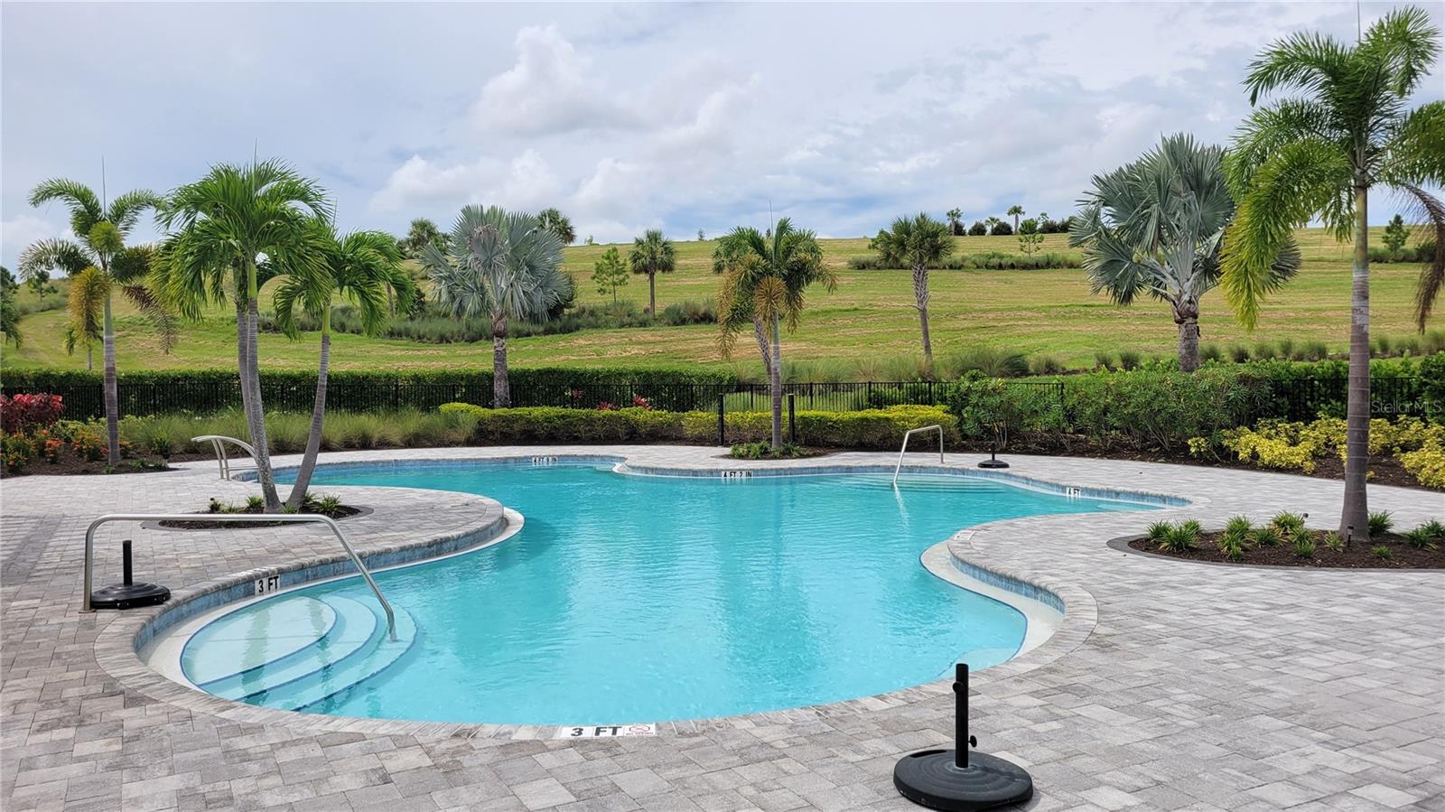 GRANDVIEW AT THE HEIGHTS - Residential Lease