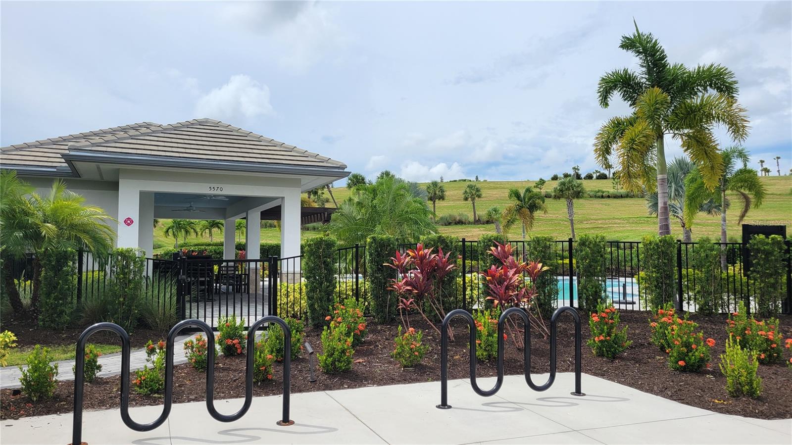 GRANDVIEW AT THE HEIGHTS - Residential Lease