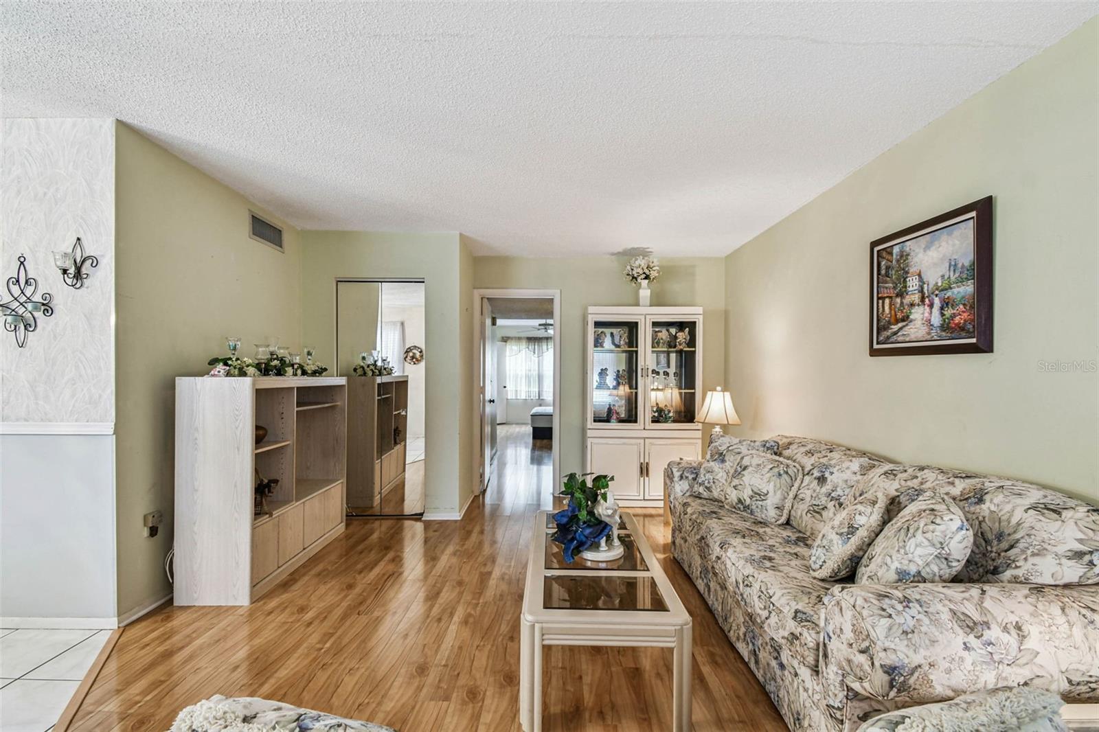 WOODPARK AT DESOTO SQUARE PH V - Residential