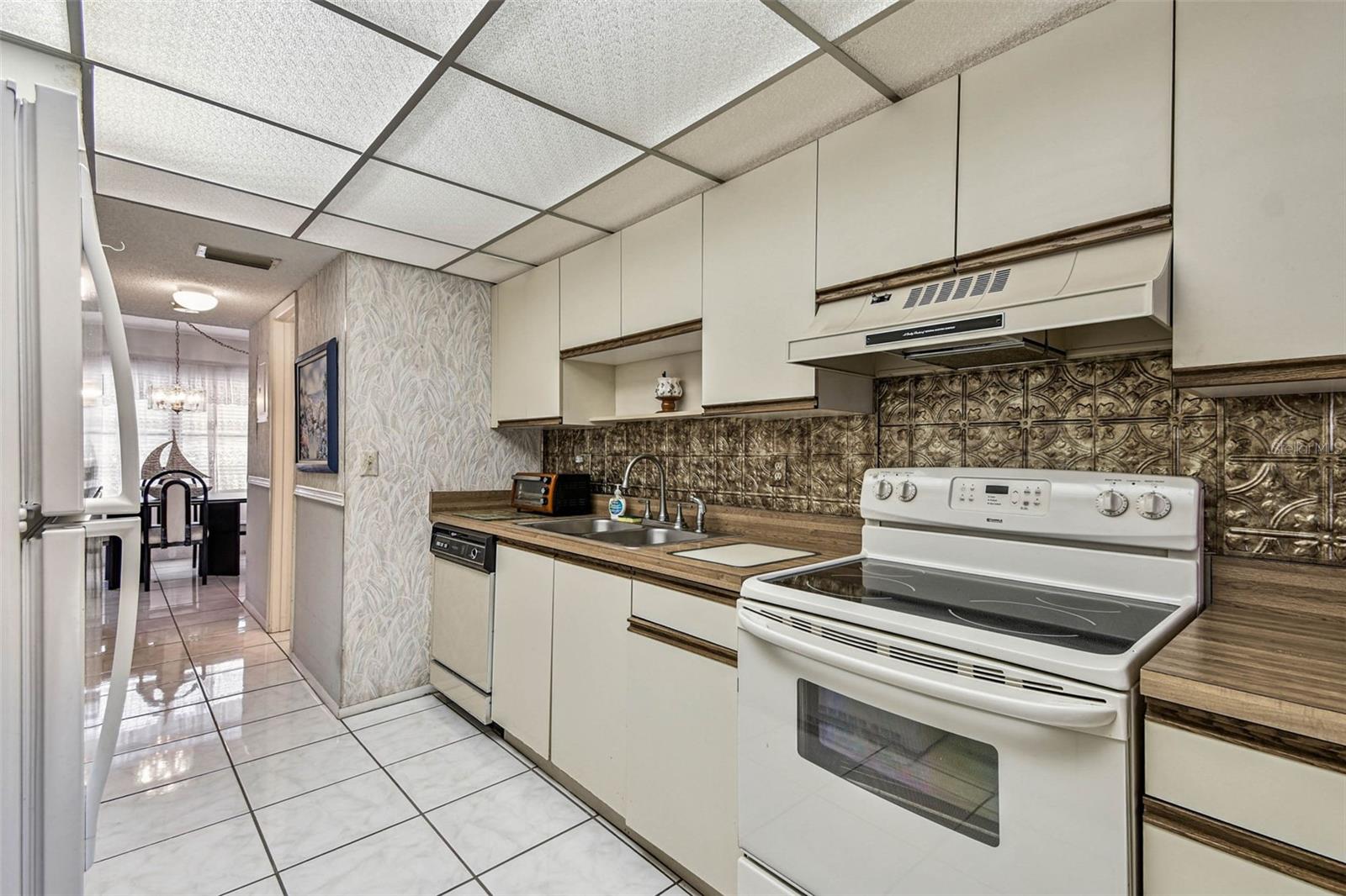 WOODPARK AT DESOTO SQUARE PH V - Residential