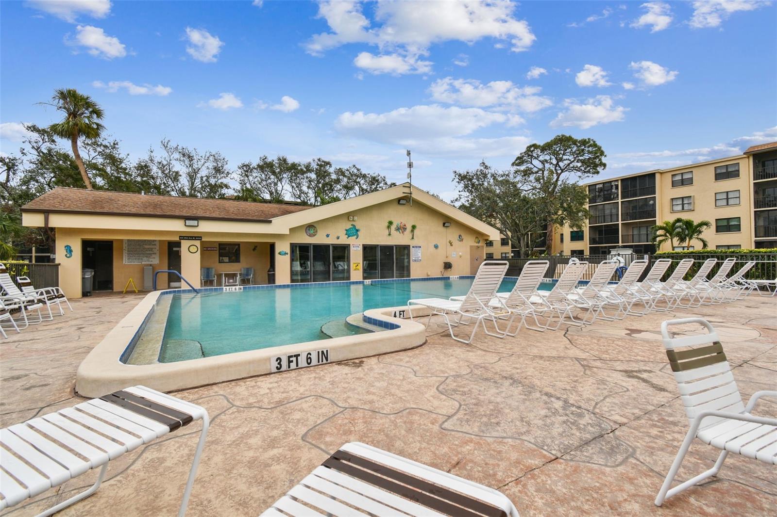 WOODPARK AT DESOTO SQUARE PH V - Residential