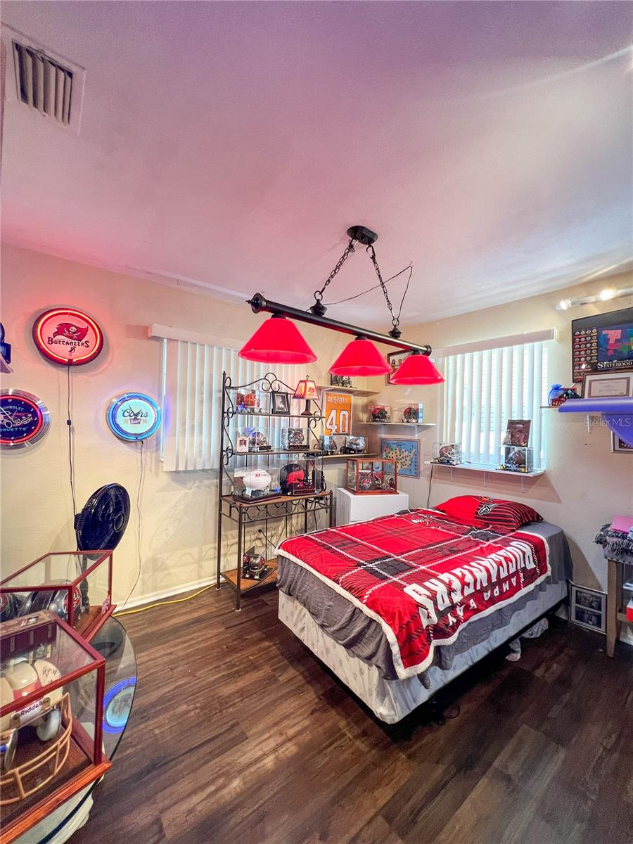 COUNTRY ESTATES 3RD ADD - Residential