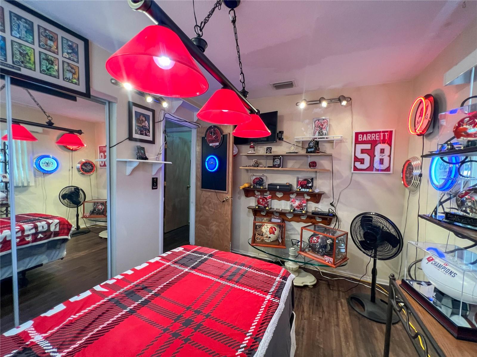 COUNTRY ESTATES 3RD ADD - Residential