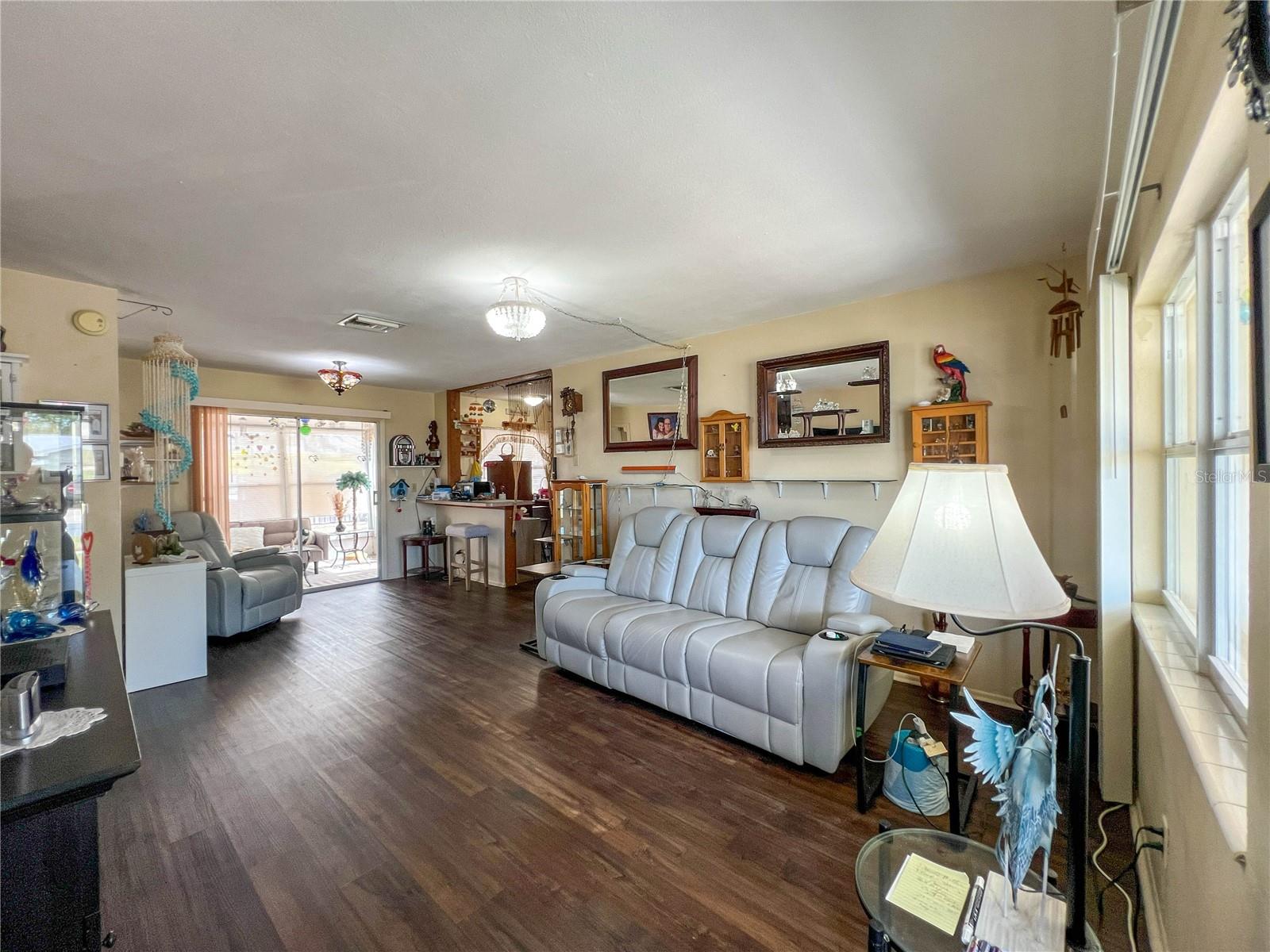 COUNTRY ESTATES 3RD ADD - Residential