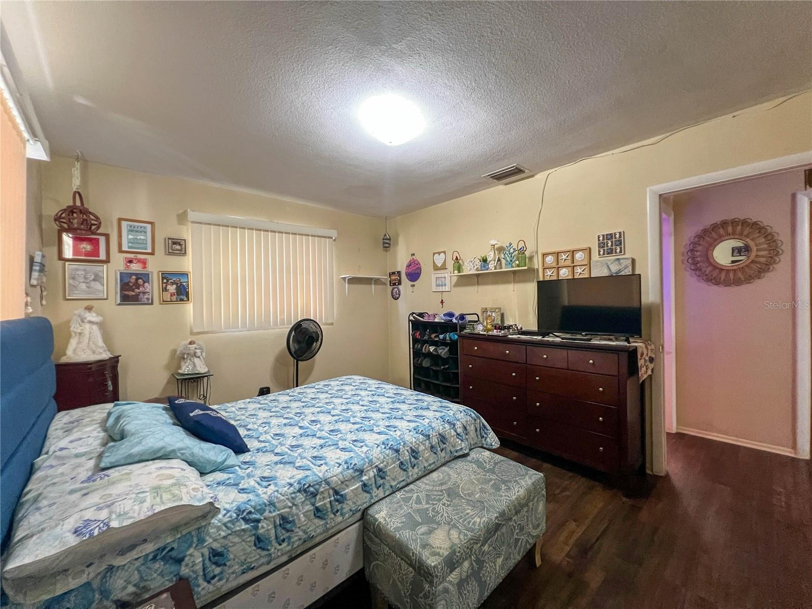 COUNTRY ESTATES 3RD ADD - Residential