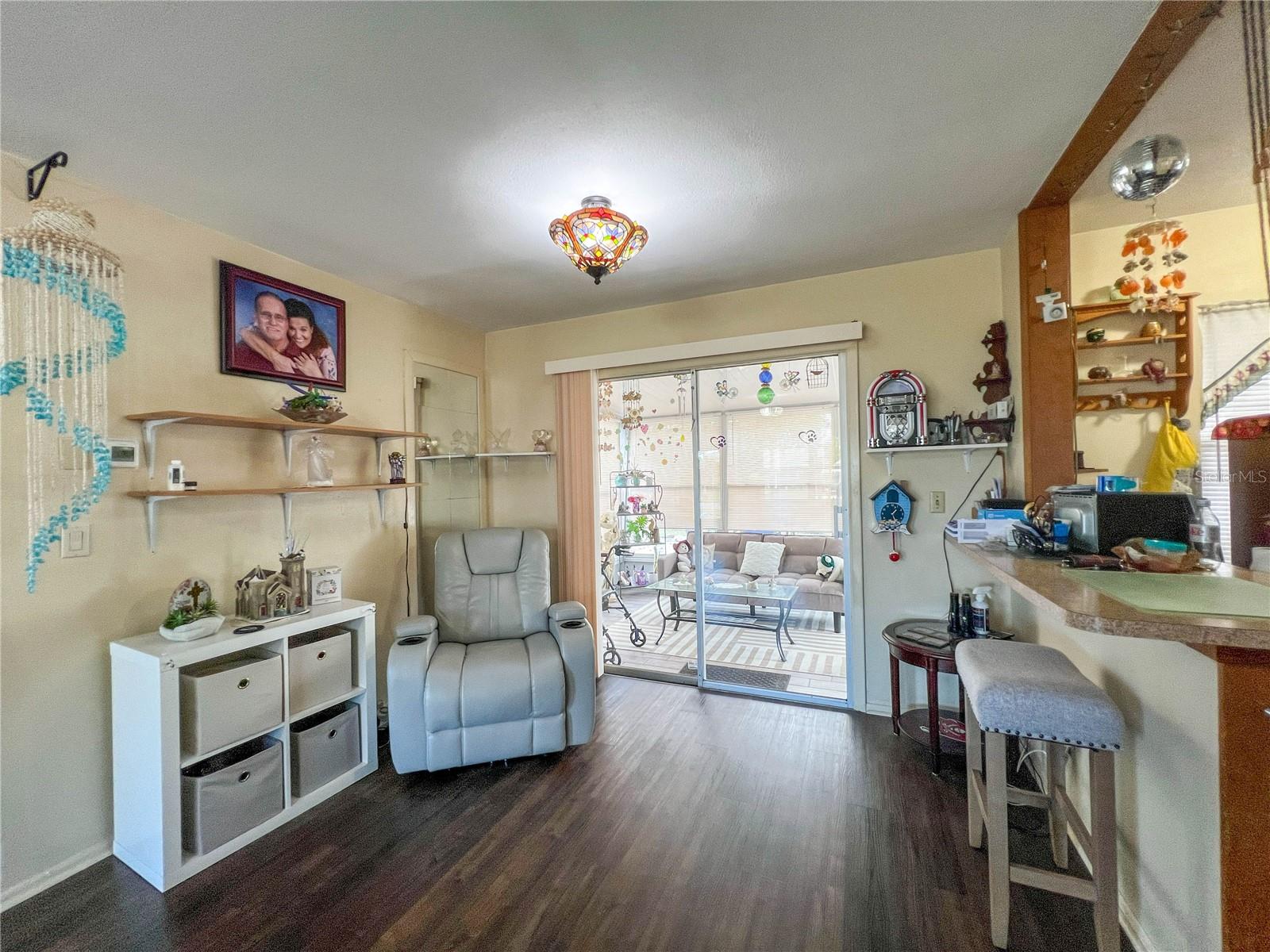 COUNTRY ESTATES 3RD ADD - Residential