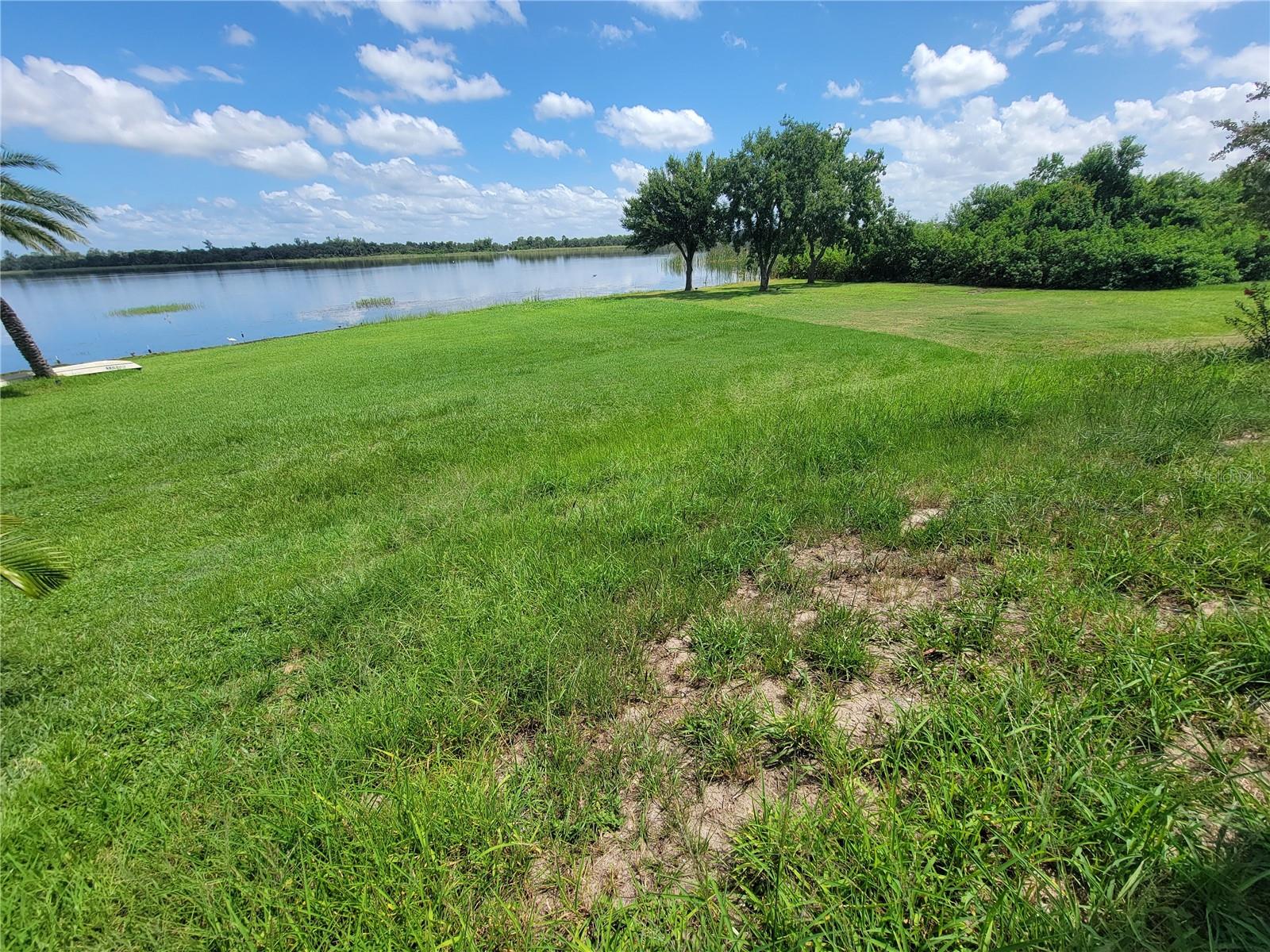LAKE ROCHELLE ESTATES - Residential