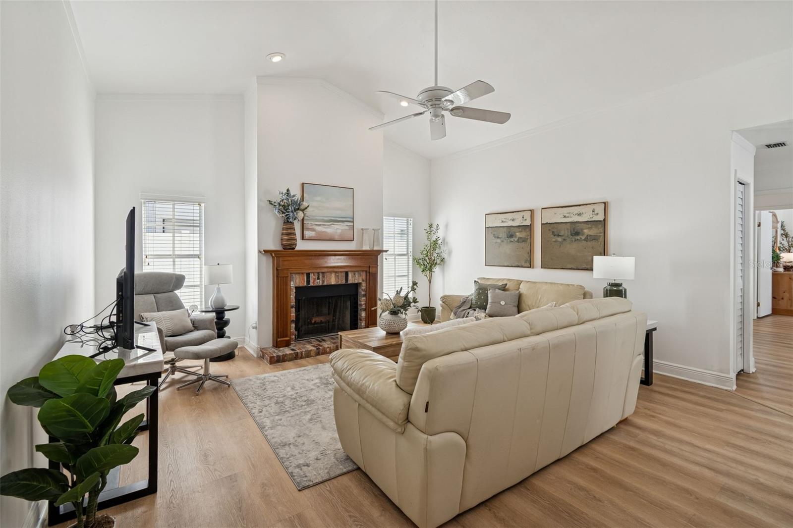 HAMPTON LAKES PH I - Residential