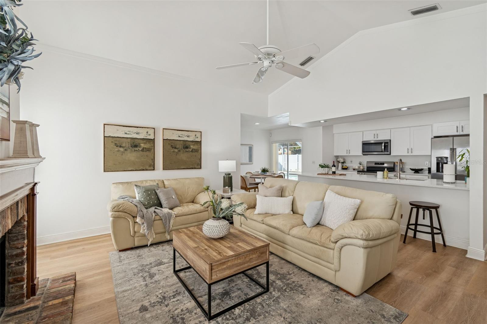 HAMPTON LAKES PH I - Residential